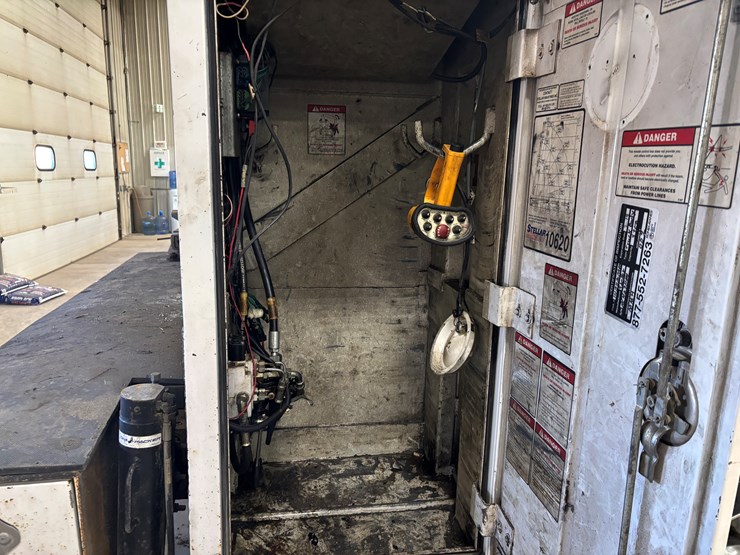 1987-peterbilt-379-image-23