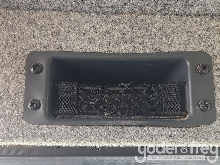 2021-deere-460e-image-91