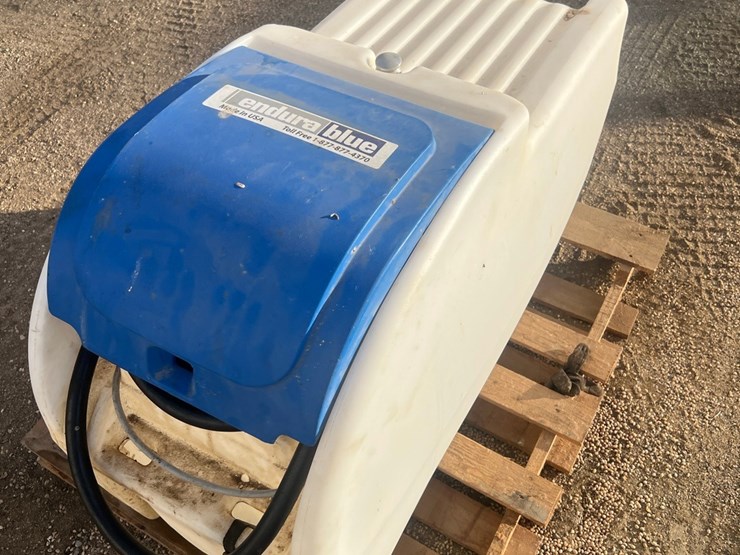 lot-9.-def-tank,-like-new-image-3