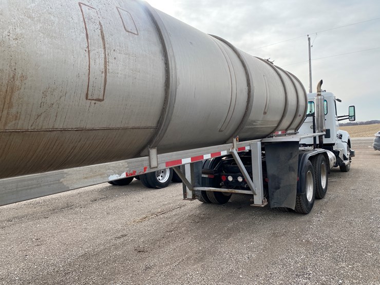 #500-•-2012-northern-8,500-gallon-semi-manure-tanker-(has-wi-title)-(waupun,-wi)-image-48