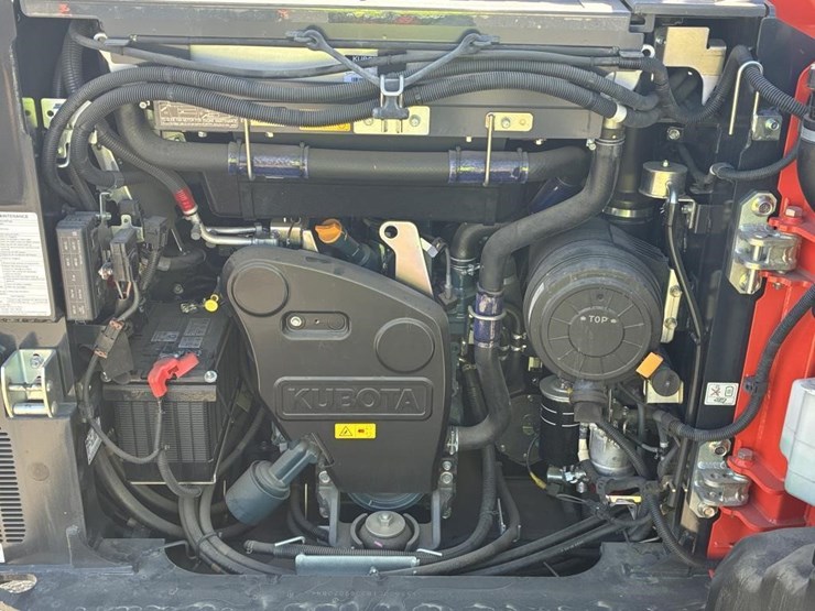 2024-kubota-svl75-3-image-17
