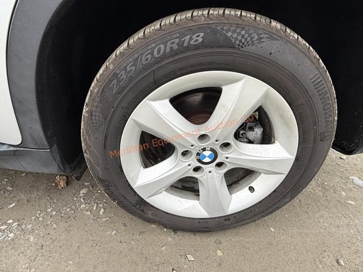 2010-bmw-x5-image-17