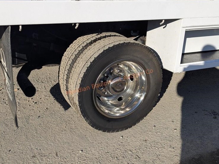 2005-ford-f550-xl-image-13