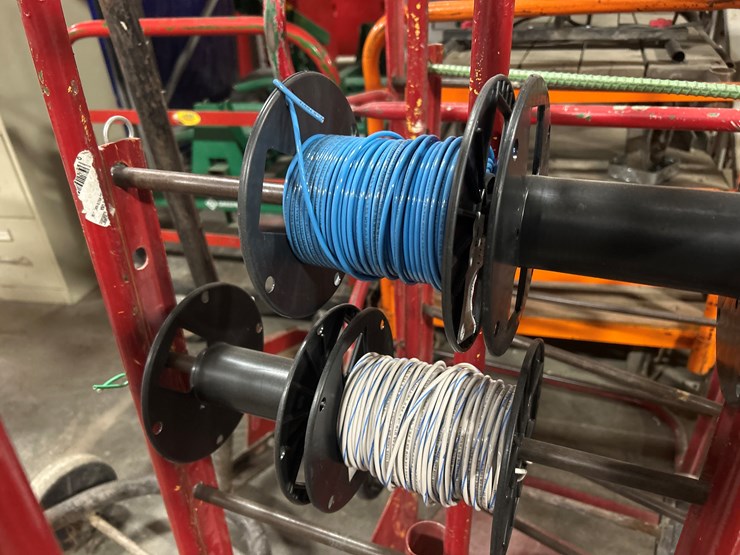 #5454-•-wire-dolly's,-(5)-carts,-led-lights,-pipe-bender-image-3