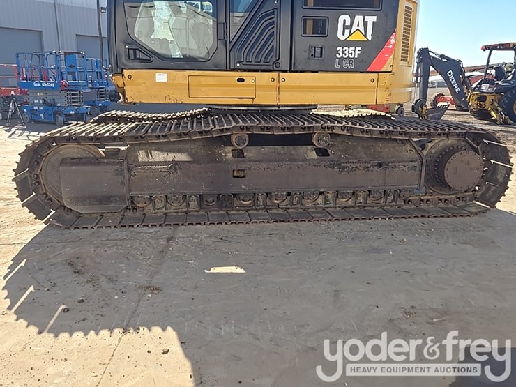 2016-caterpillar-335fl-image-14