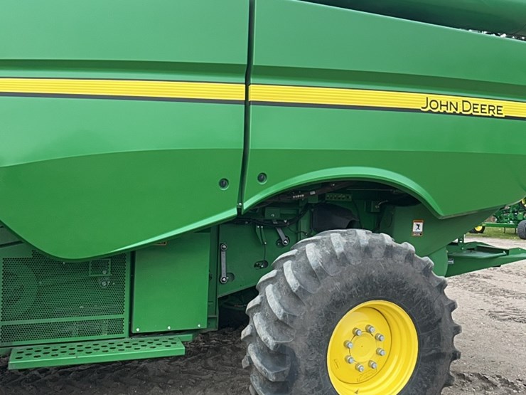 2014-john-deere-s680-image-40