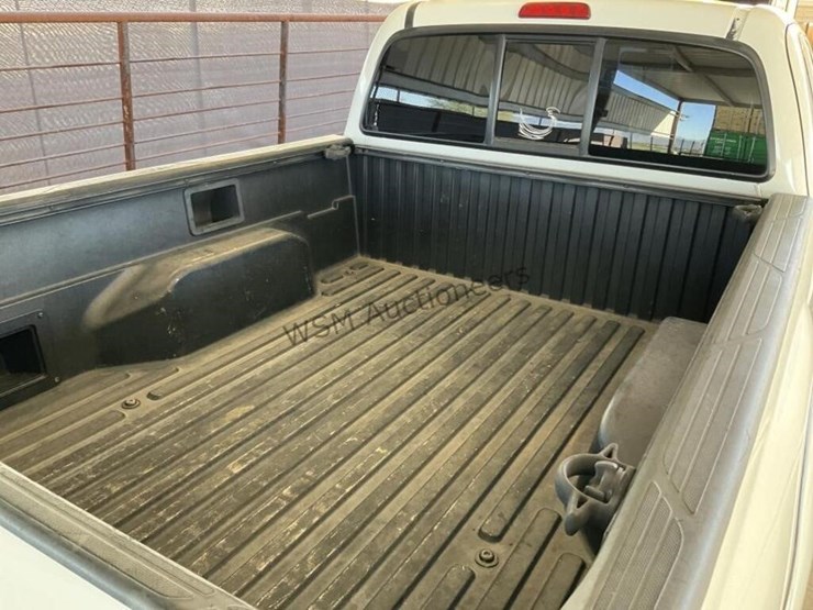 2005-toyota-tacoma-image-9