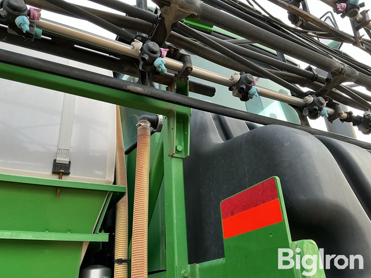 2014-john-deere-4830-image-18