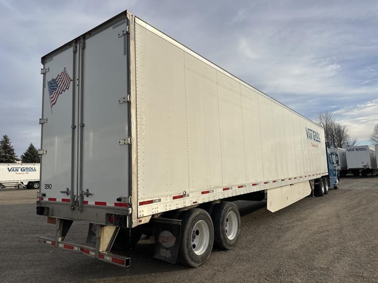 2016-utility-53'-image-5