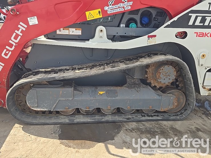 2023-takeuchi-tl12v2-image-21