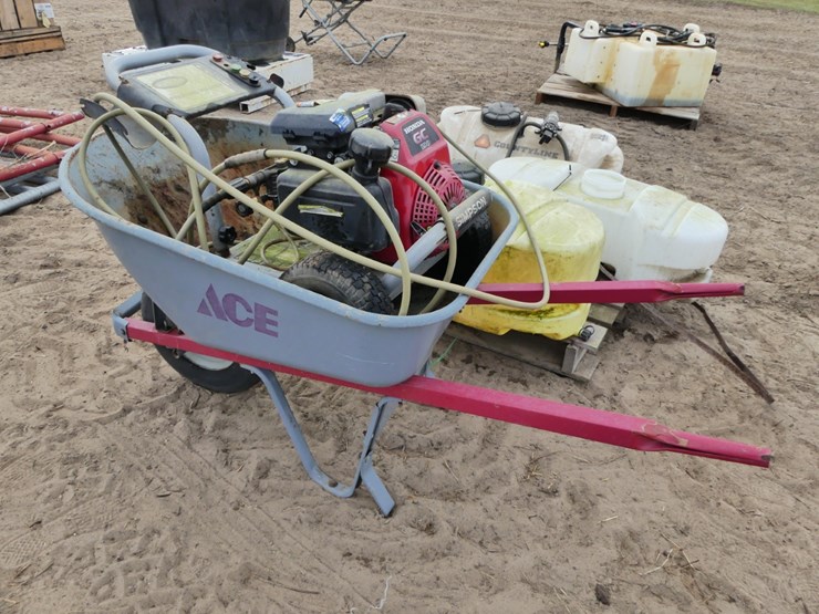 (2)-15-gal-sprayers,-25-gal-sprayer,-honda-pressure-washer,-wheel-barrel-image-4