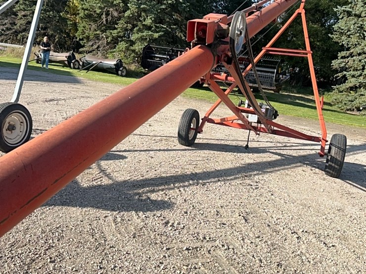 53’-x-8”-sakundiak-auger-with-10-hp-baldor-single-phase-220-electric-motor,-equipped-with-12-v-power-lift-image-9