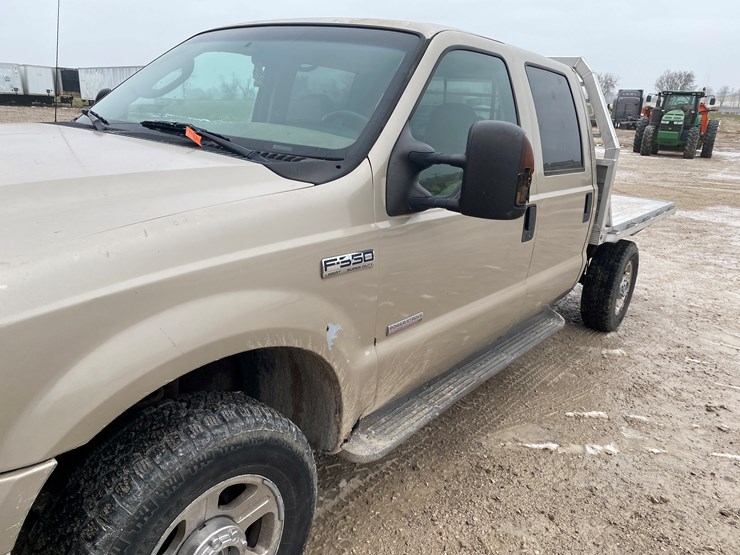 2005-ford-f350-image-23
