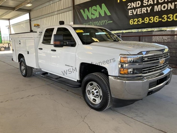 2016-chevrolet-silverado-2500-image-2