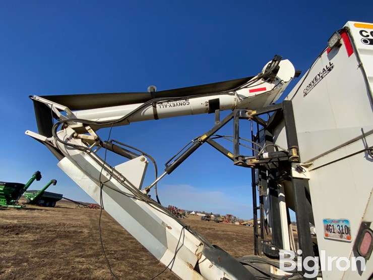 2000-peterbilt-379-image-17