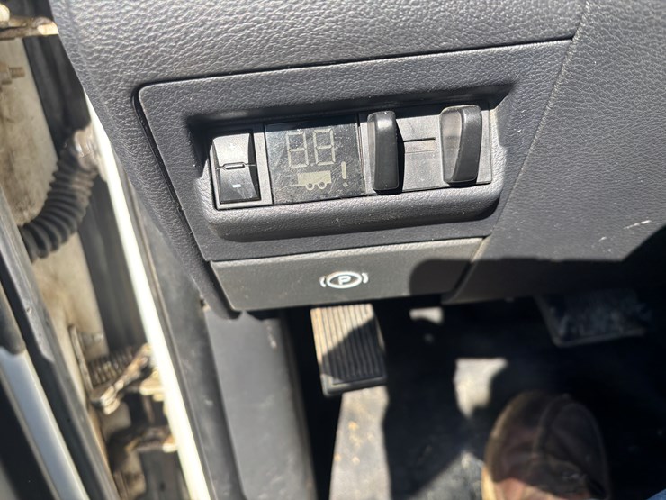 2011-miller-bobcat-225-image-50