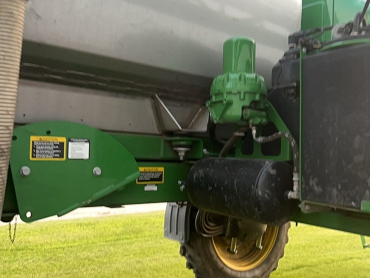 2014-john-deere-r4030-image-132