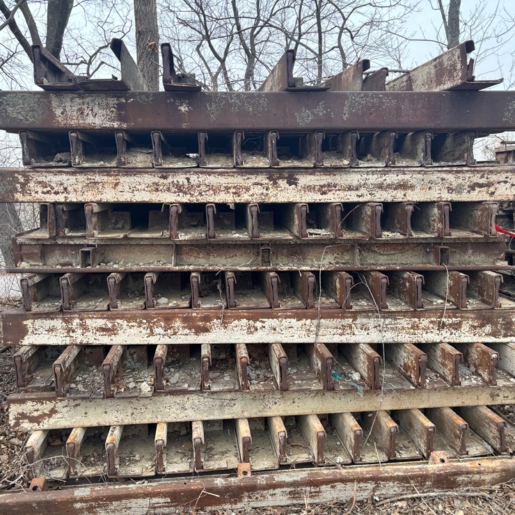 #2263 • Approx. 8" Concrete Forms