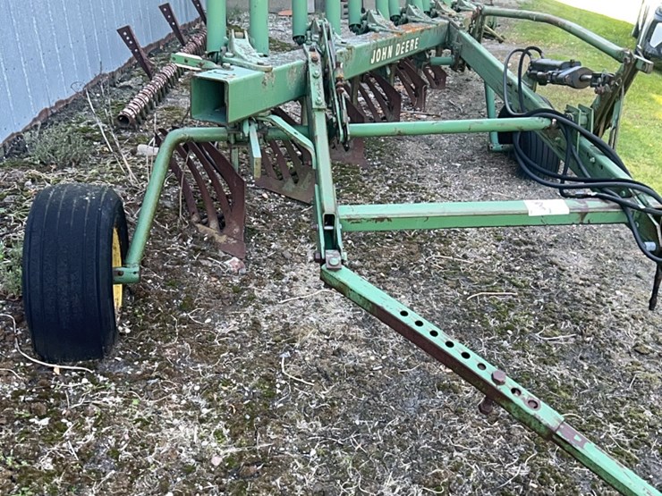 john-deere-3200-image-8