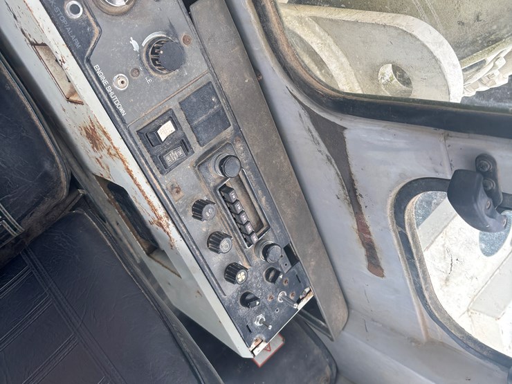 1993-link-belt-ls-2700c-image-43