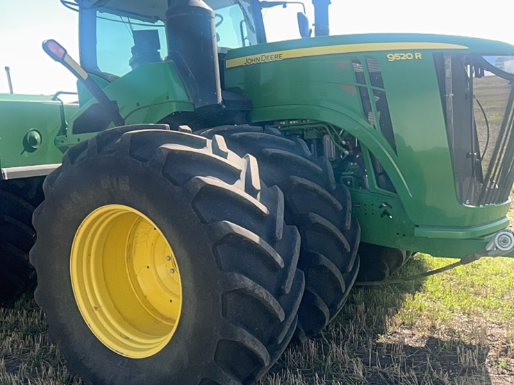 2016-john-deere-9520r-image-39