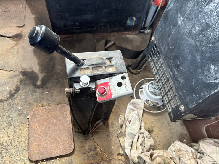 1989-cummins-855-image-40