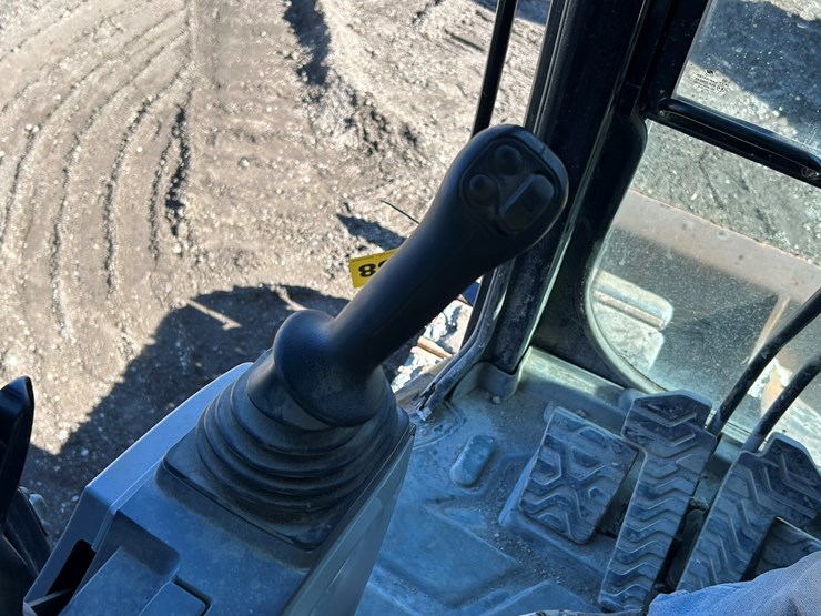 caterpillar-c4.4-image-80