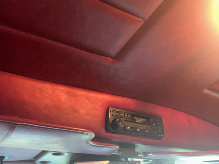 2003-peterbilt-379-image-63