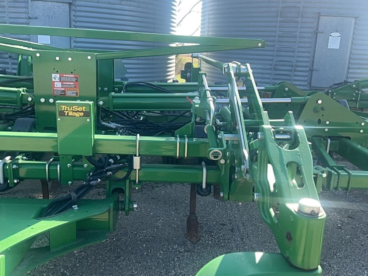 2022-john-deere-52-image-45