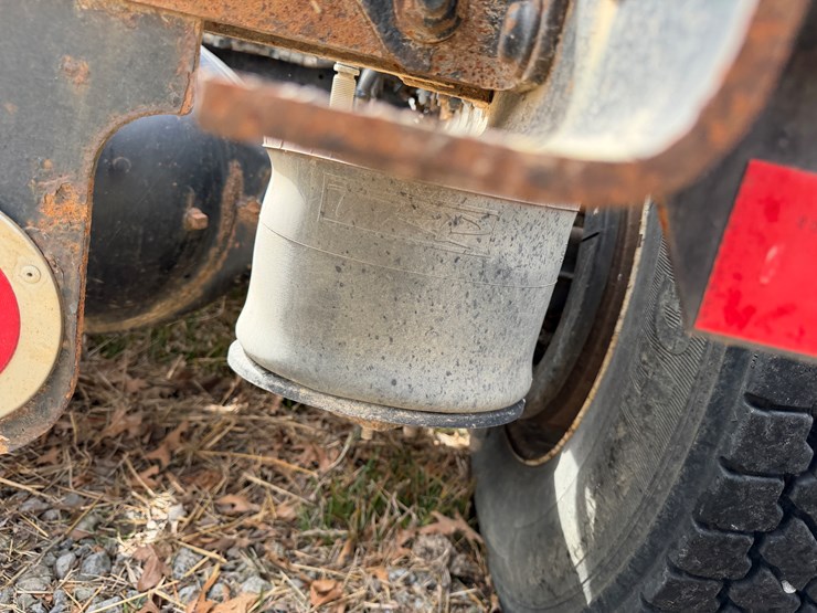 #40954-•-2016-freightliner-t/a-daycab-truck-tractor-3akjgedv4gsgw5933-image-12