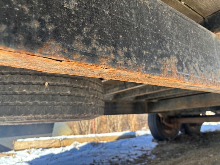 #2272-•-b-&-b-26'-equipment-trailer-image-28