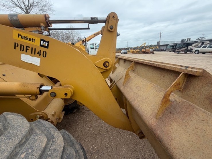 caterpillar-914g-image-30