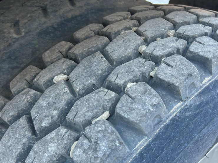 2002-international-7400-image-80