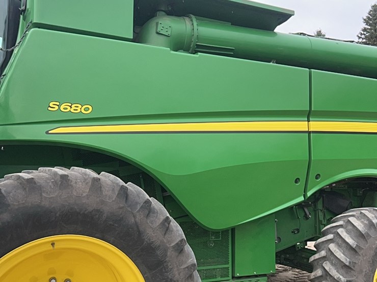 2014-john-deere-s680-image-36