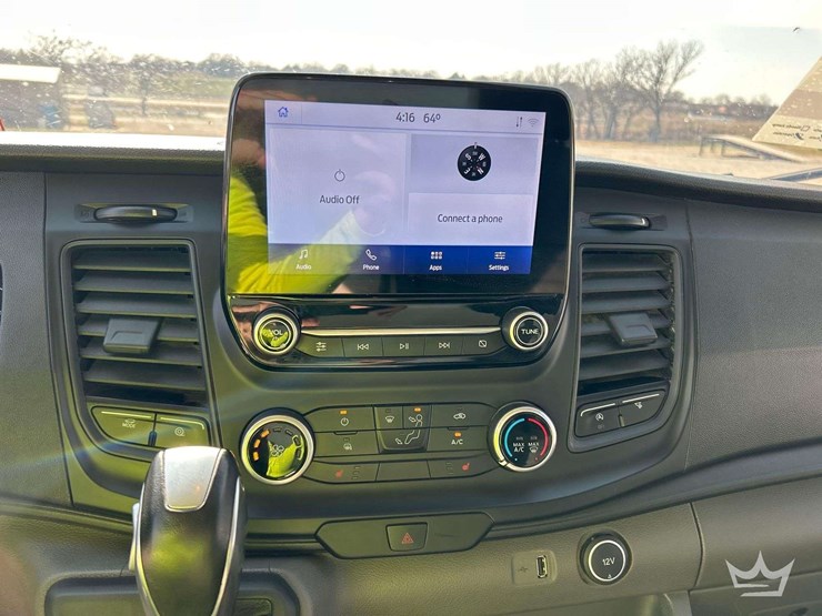 2021-ford-transit-image-17