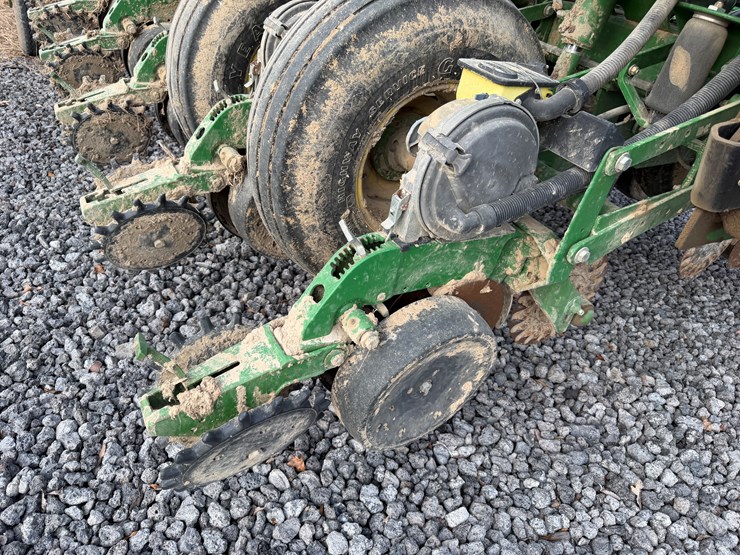 john-deere-1790-image-87