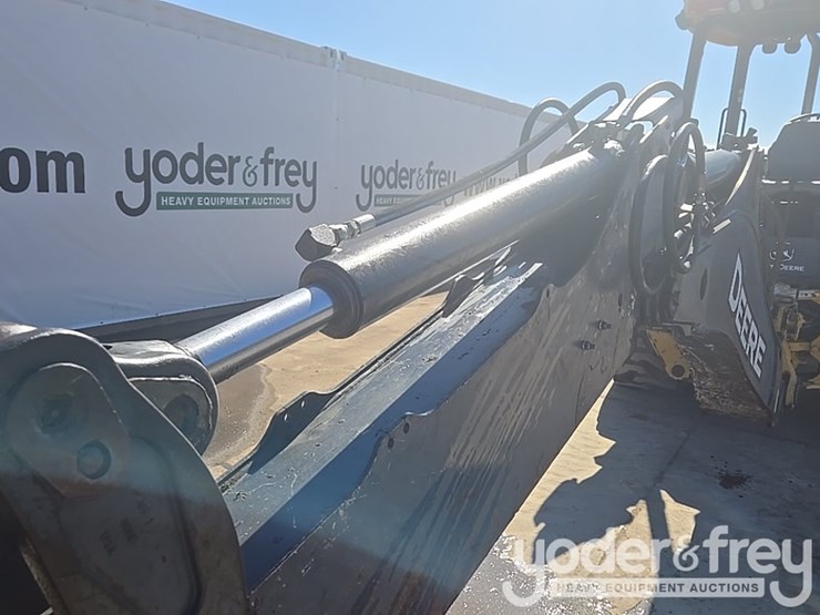 2010-deere-310sj-image-52