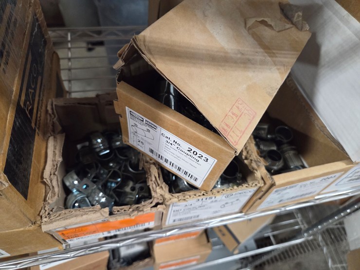 #5414-•-wire-rack-w/-misc.-fittings-and-more-image-5