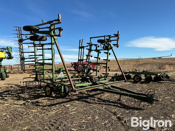 john-deere-1000-image-3