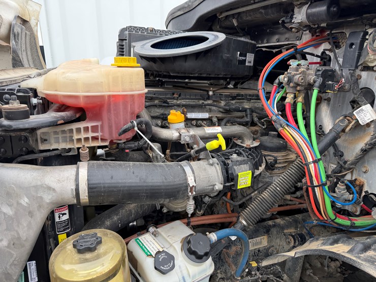 #40951-•-2019-freightliner-cascadia-t/a-daycab-truck-tractor-3akjhtdv5kskd3189-image-50