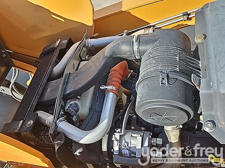 2022-case-590sn-image-36