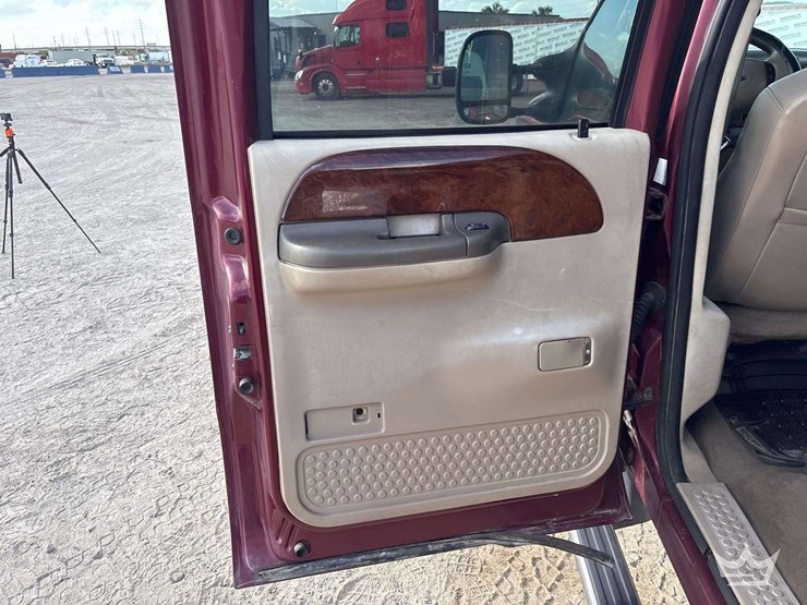 2004-ford-f250-image-17