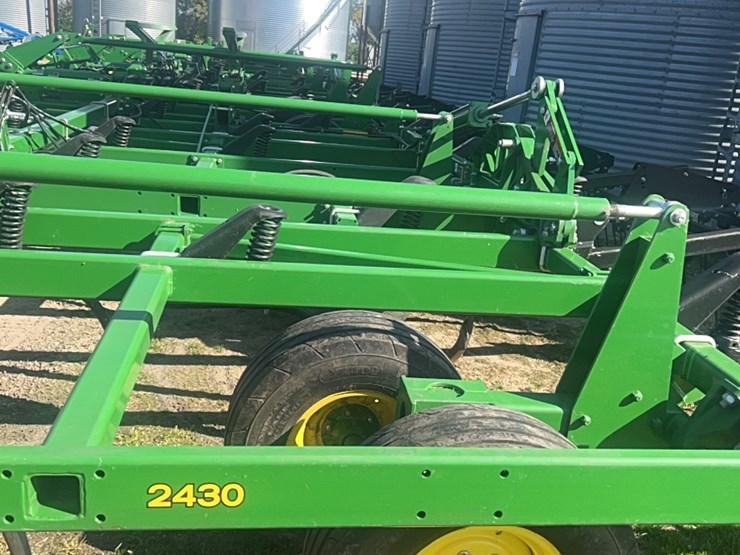 2022-john-deere-52-image-20