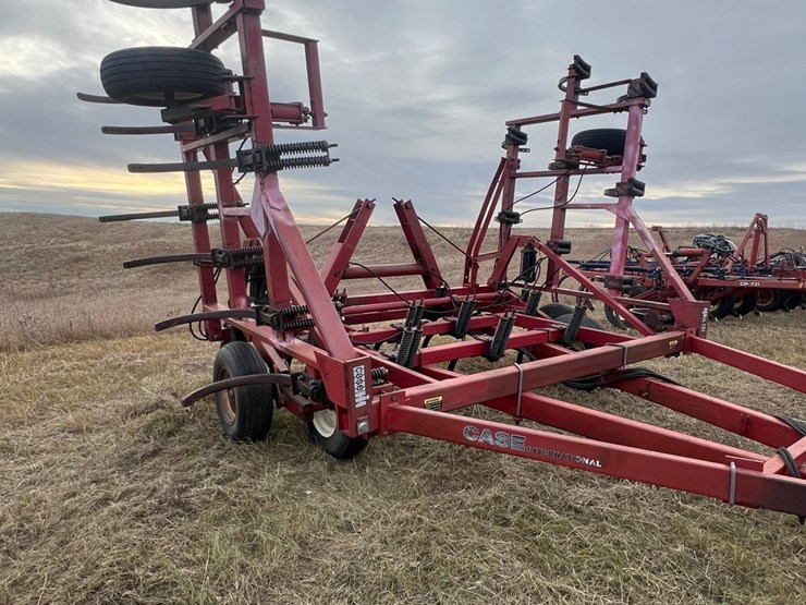 case-ih-5600-image-4