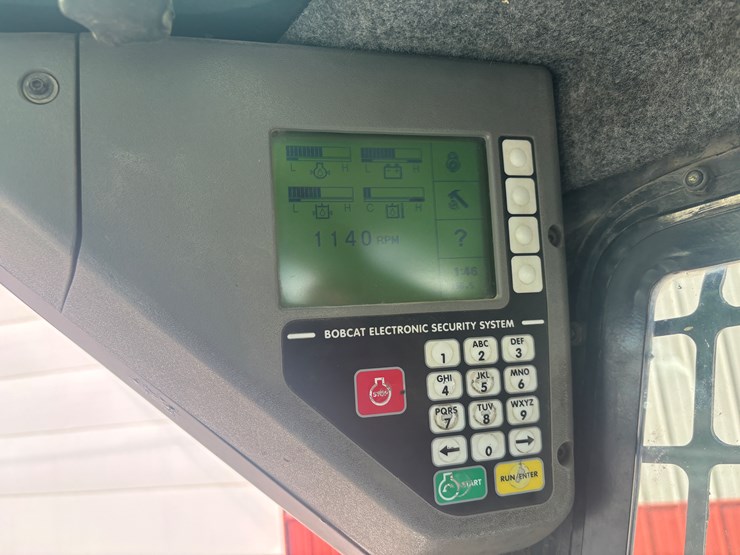 2007-bobcat-t300-image-26