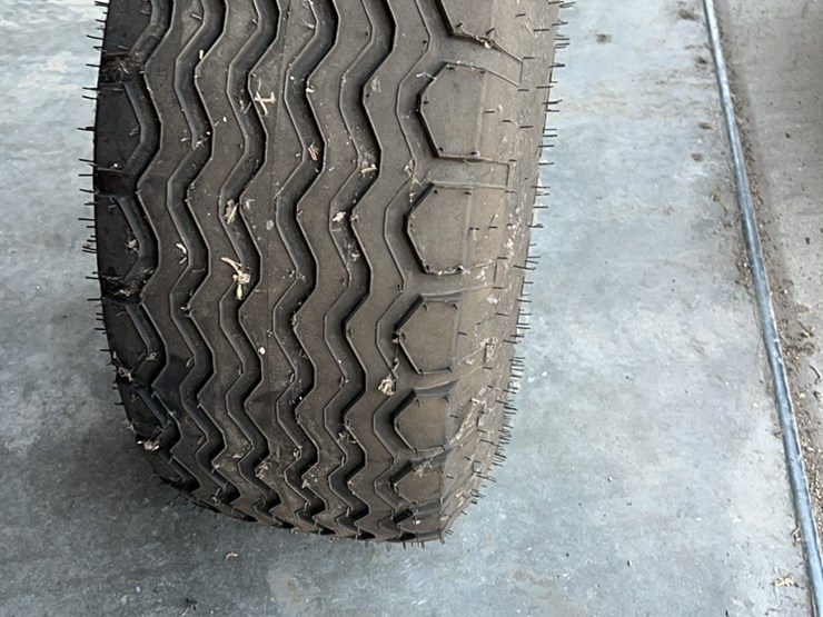 brand-new-john-deere-air-seeder-tire-and-rim,-size-is-140/55/r18-￼-image-30