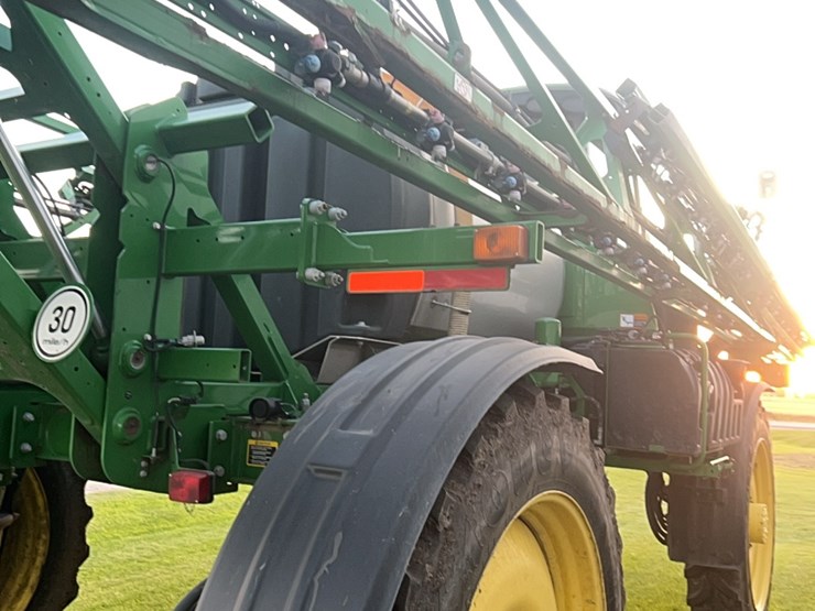 2014-john-deere-r4030-image-188