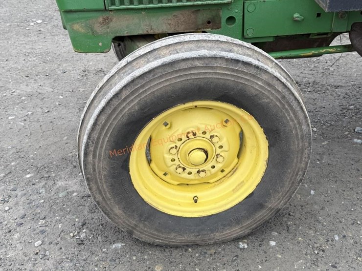 john-deere-2040-image-14