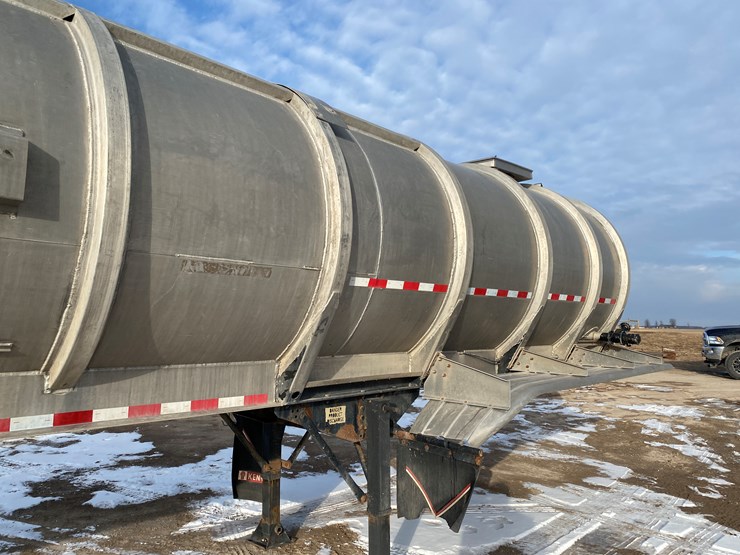 1980-trailmobile-tanker-image-32