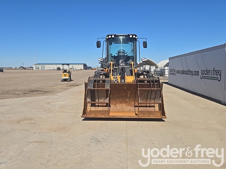 2022-case-521g-image-8